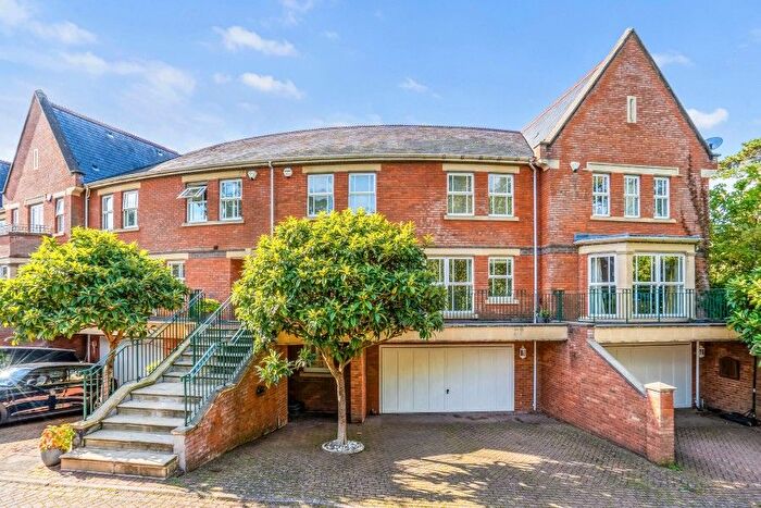 4 Bedroom Town House For Sale In St Anns Park, Virginia Water, GU25