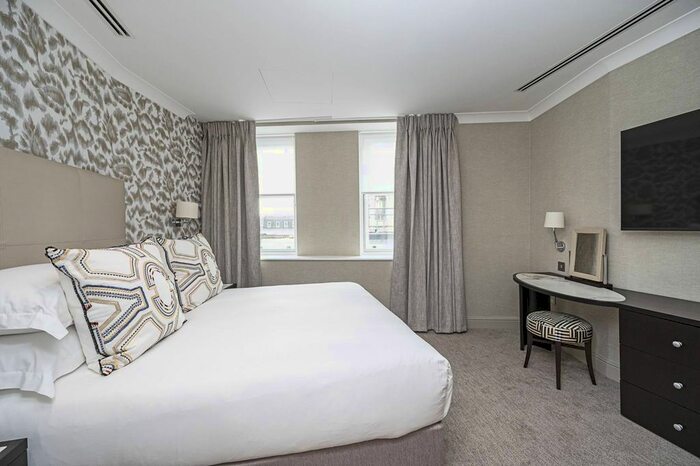 2 Bedroom Flat To Rent In Bow Lane, St Pauls, London, EC4M