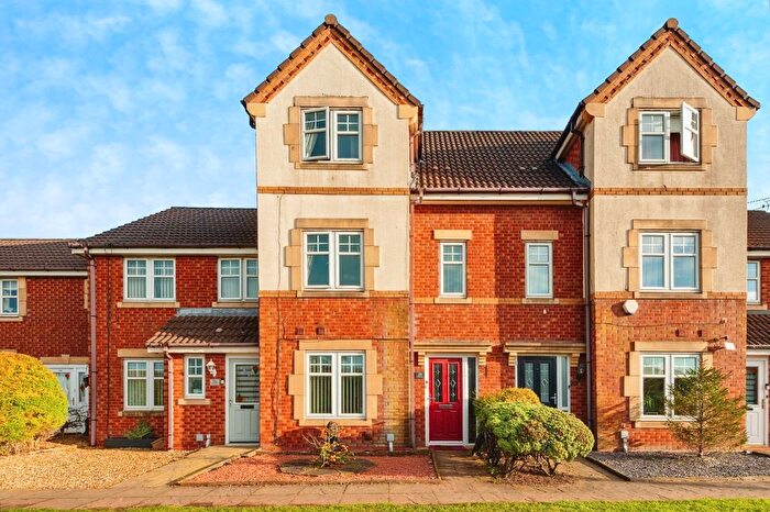 5 Bedroom Town House For Sale In Yarn Close, St. Helens, Merseyside, WA9