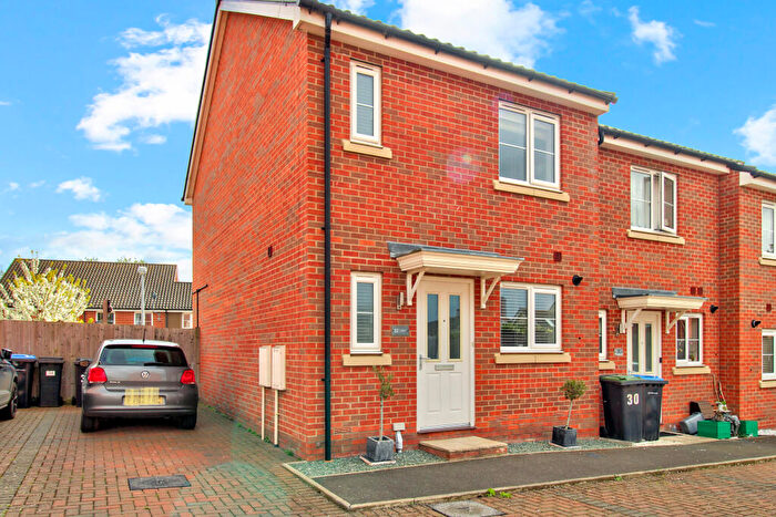 2 Bedroom Semi Detached House For Sale In Limestone Close, Ipswich, IP6