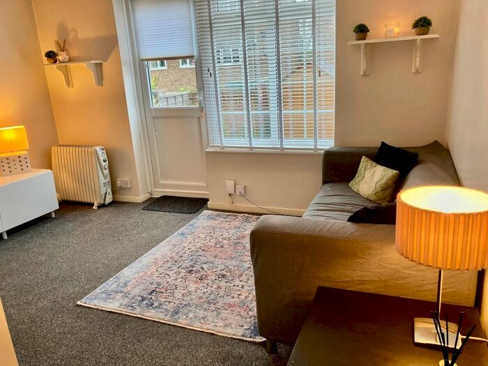 Studio To Rent In 66-68 Chase Court Gardens, Enfield EN2