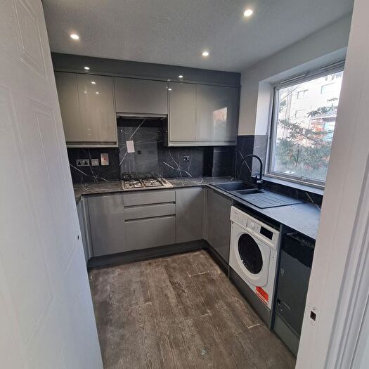 4 Bedroom Terraced House To Rent In Erebus Drive, London, SE28