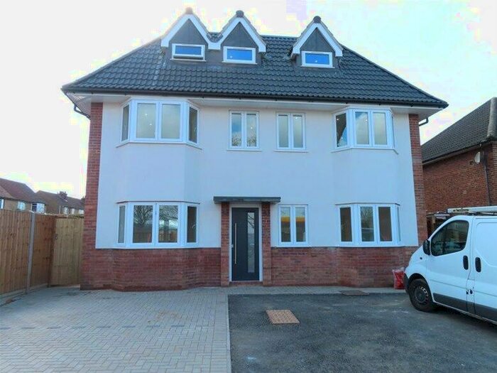 1 Bedroom Flat To Rent In Beech Road, - Beech Road, St Albans, AL3