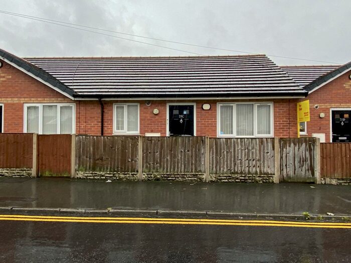 2 Bedroom Bungalow To Rent In Oakdale Road, Wallasey, CH44