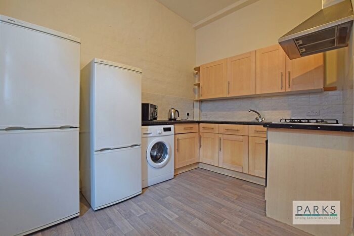 5 Bedroom Terraced House To Rent In Cambridge Grove, Hove, East Sussex, BN3
