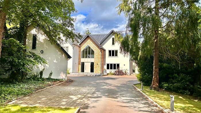 5 Bedroom Country House For Sale In Ninhams Wood, Keston Park, BR6