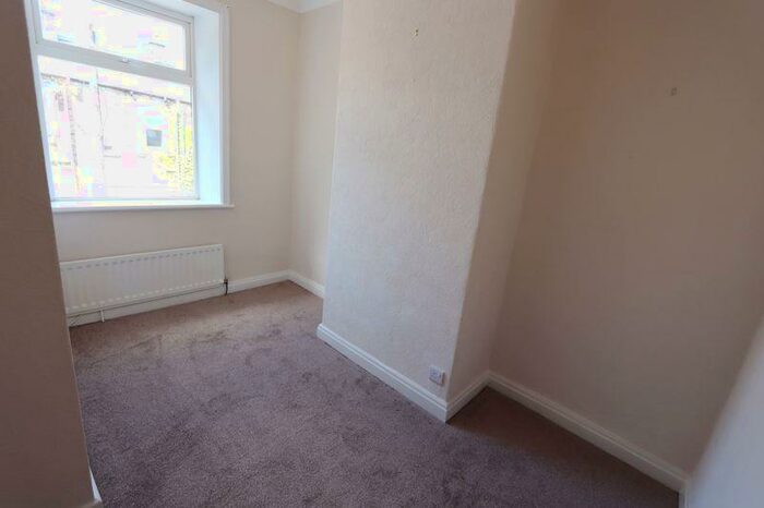 3 Bedroom Property To Rent In Prospect Road, Rawtenstall, Rossendale, BB4