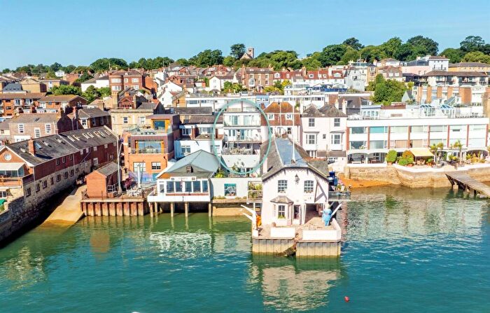 5 Bedroom Terraced House For Sale In Cowes, Isle Of Wight, PO31
