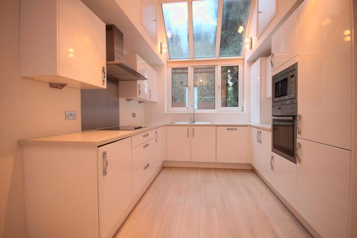 2 Bedroom Cottage To Rent In Akenside Road, Hampstead, London, NW3