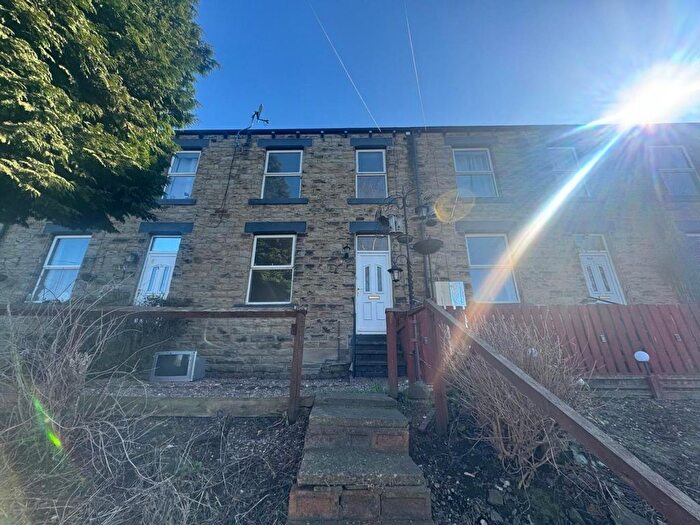 2 Bedroom Terraced House To Rent In Low Road, Earlsheaton, Dewsbury, WF12