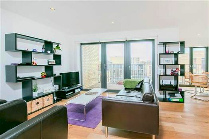 1 Bedroom Flat To Rent In Bramah Road, Stockwell, London, SW9