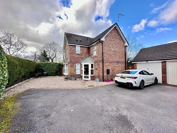 3 Bedroom Detached House To Rent In Rodhouse Close, Coventry, CV4