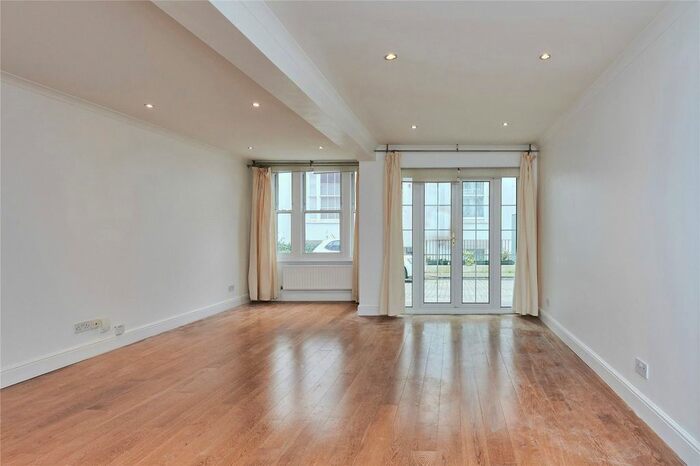 3 Bedroom Mews House To Rent In Gloucester Mews, London, W2