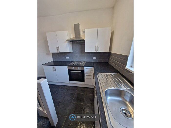 1 Bedroom Flat To Rent In Kremlin Drive, Liverpool, L13
