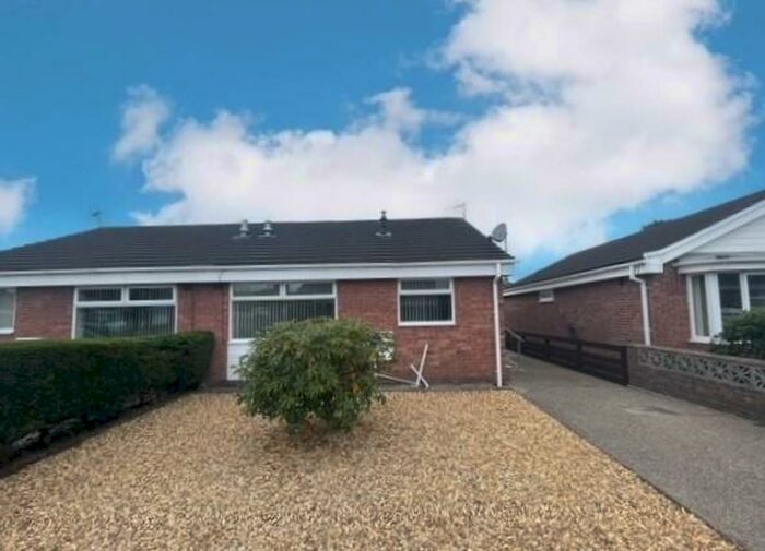 2 Bedroom Bungalow To Rent In Lon Y Fran, Caerphilly, CF83