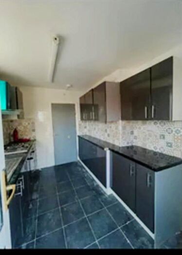 1 Bedroom Property To Rent In Paddock Road, Neasden, London, NW2