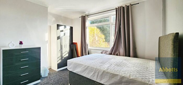 1 Bedroom House To Rent In Harwich Road, Colchester, CO4