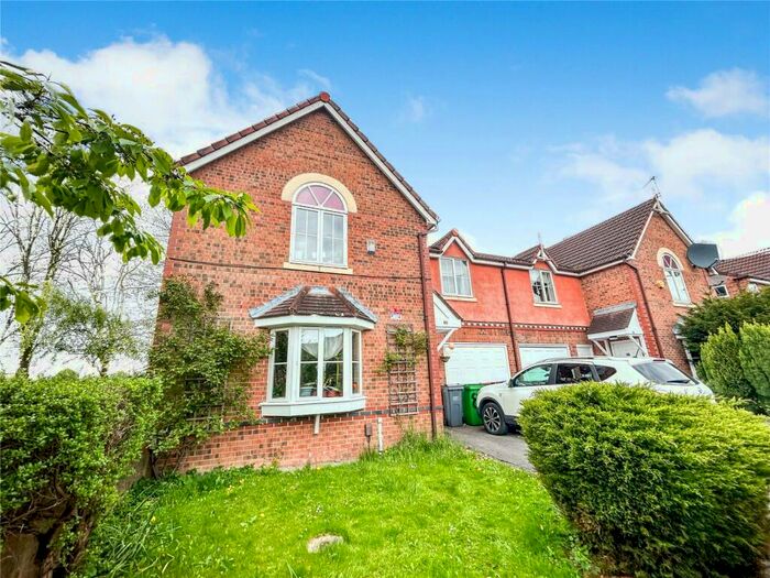 3 Bedroom Semi-Detached House To Rent In Chervil Close, Fallowfield, M14