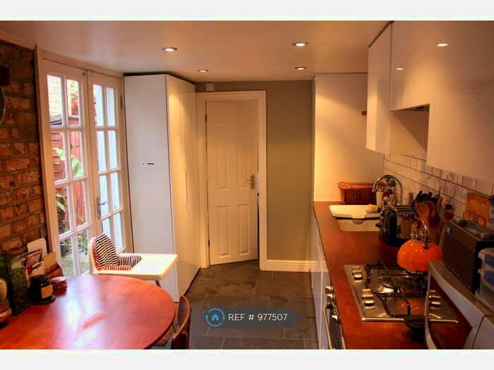 1 Bedroom Flat To Rent In Oriel Road, London, E9