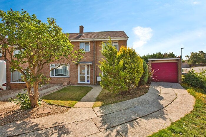 5 Bedroom Semi-detached House For Sale In Winyards View, Crewkerne, TA18