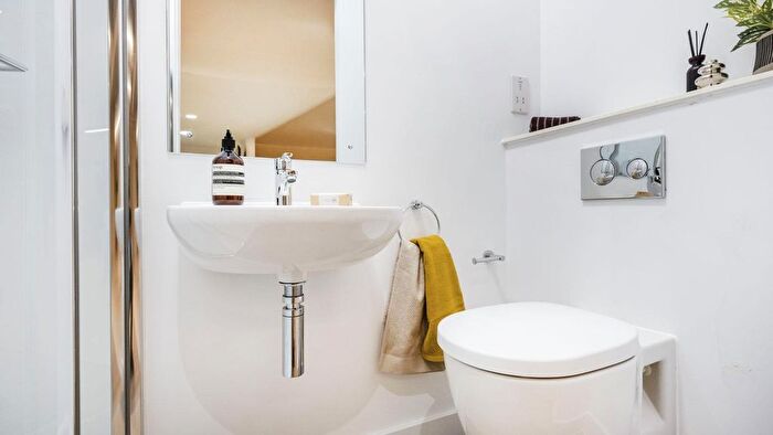 1 Bedroom Flat To Rent In Fairlawn Avenue, Bristol, BS34