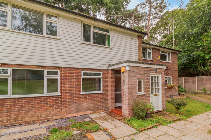 2 Bedroom Maisonette To Rent In Burnham Manor, Camberley, GU15