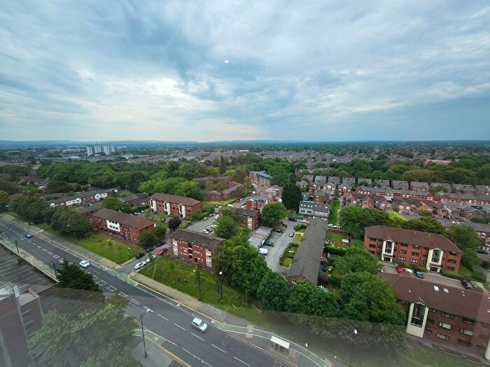 1 Bedroom Flat To Rent In West Point, Chester Road, Manchester. Qm, M16