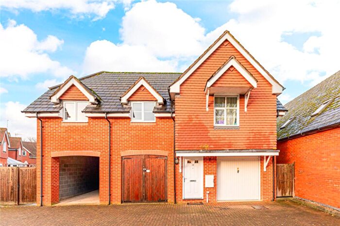 2 Bedroom Maisonette For Sale In Lowbury Gardens, Compton, Newbury, Berkshire, RG20