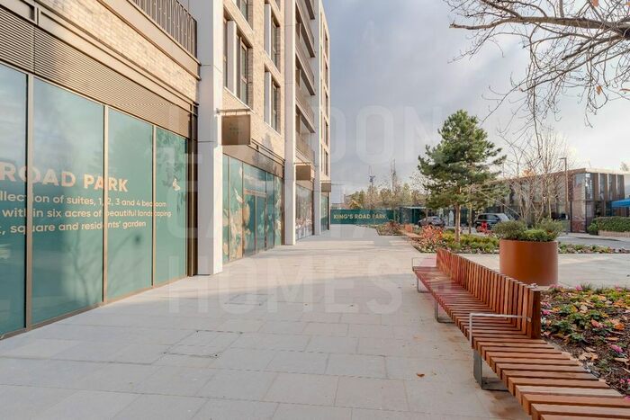 2 Bedroom Flat To Rent In Hampton House, Michael Road, London, SW6