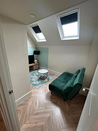 1 Bedroom Flat To Rent In The Headrow, Leeds, LS1