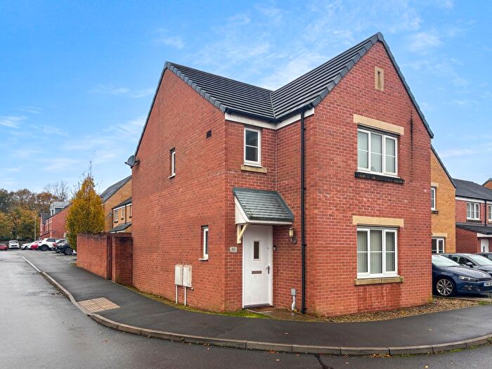 3 Bedroom Detached House For Sale In Llwyngwern, Swansea, SA4