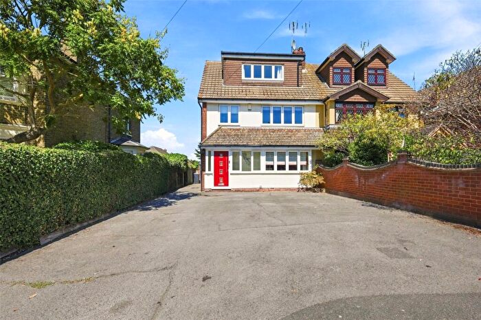 4 Bedroom Semi-Detached House For Sale In Baddow Road, Great Baddow, Essex, CM2