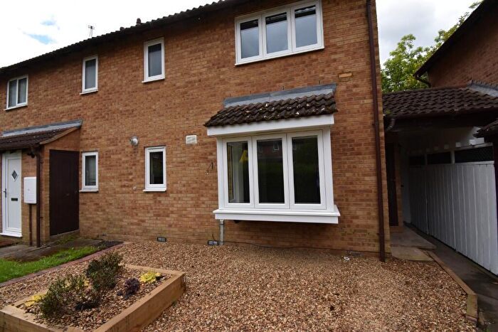 1 Bedroom Cluster House To Rent In Senwick Drive, Wellingborough, Northamptonshire, NN8
