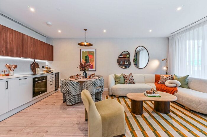 2 Bedroom Flat For Sale In Bermondsey Place, Bermondsey, London, SE1