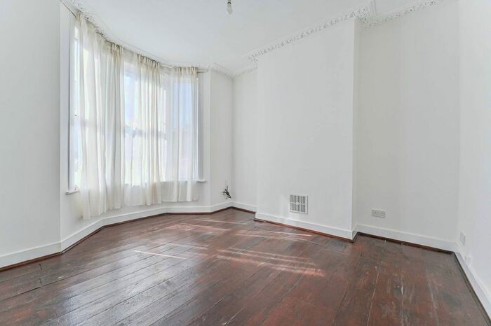 4 Bedroom Property To Rent In Fenham Road, Peckham, London, SE15