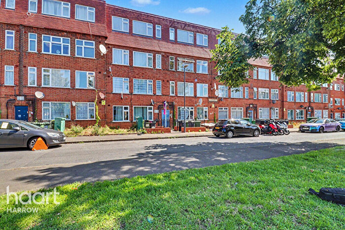 2 Bedroom Apartment For Sale In Honeypot Lane, Stanmore, HA7