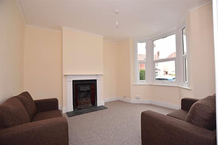 4 Bedroom House To Rent In Beech Road, Bristol, BS7
