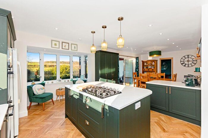 3 Bedroom Detached House For Sale In Dewartown, Gorebridge, EH23