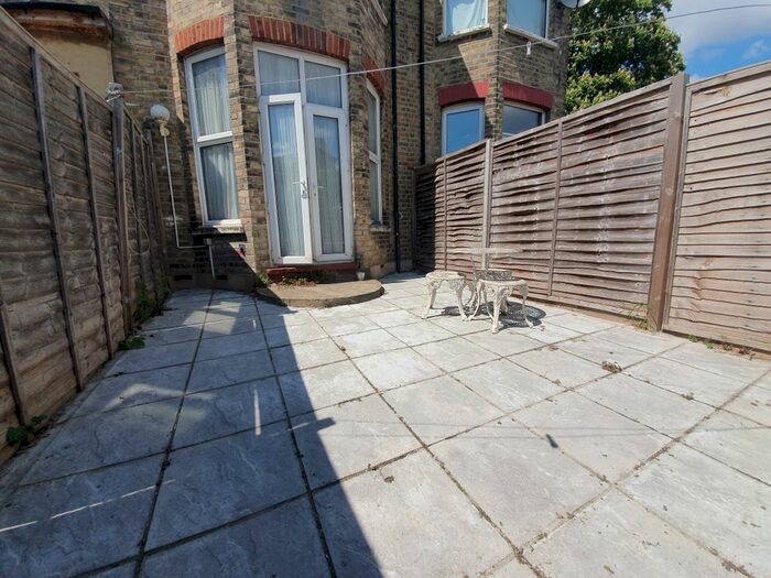 Studio To Rent In Church Lane, Hornsey, N8