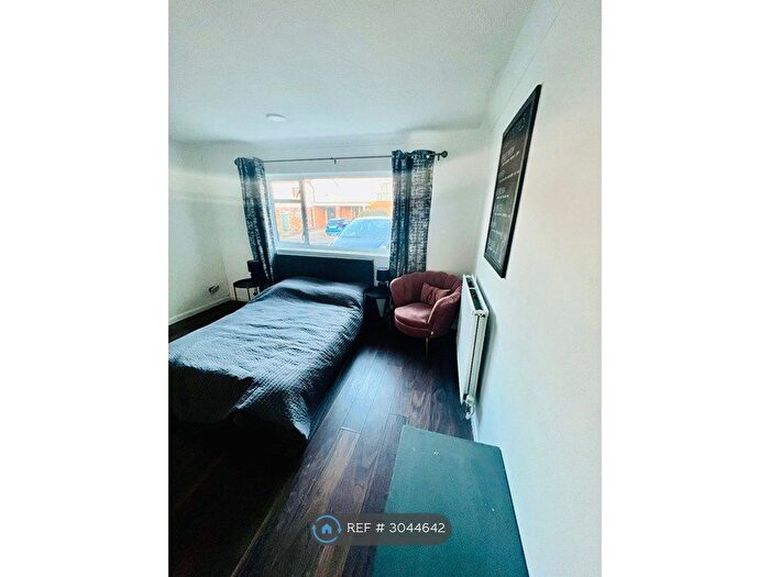 1 Bedroom Flat To Rent In Manorville Road, Hemel Hempstead, HP3
