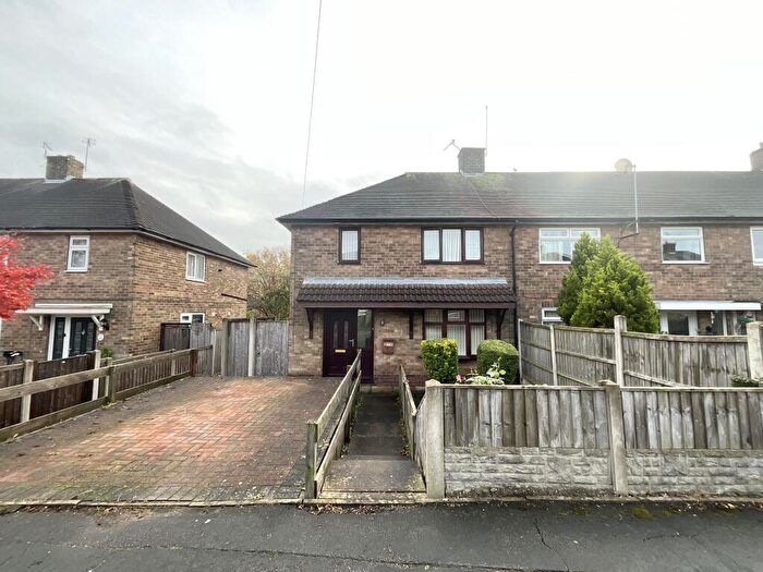 3 Bedroom Semi Detached House For Sale In Greenwood Road, Nottingham, NG3