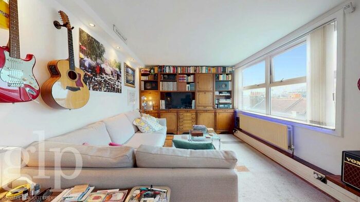 1 Bedroom Flat To Rent In Dean Street, Soho, W1D