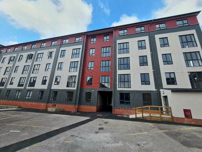 1 Bedroom Flat To Rent In Newton Road, Yeovil, BA20