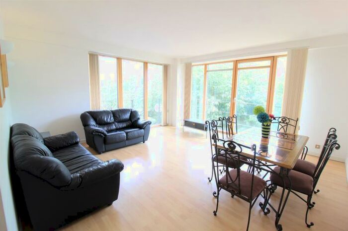 2 Bedroom Apartment To Rent In The Quays, Concordia Street, LS1