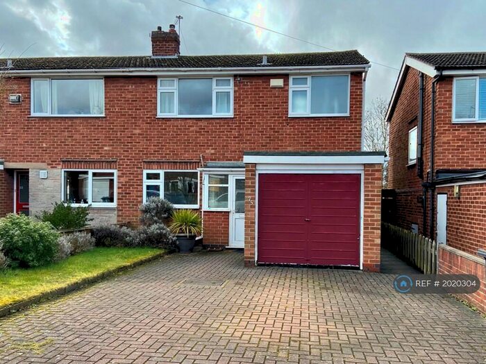 3 Bedroom Semi-Detached House To Rent In Russley Road, Bramcote, Nottingham, NG9