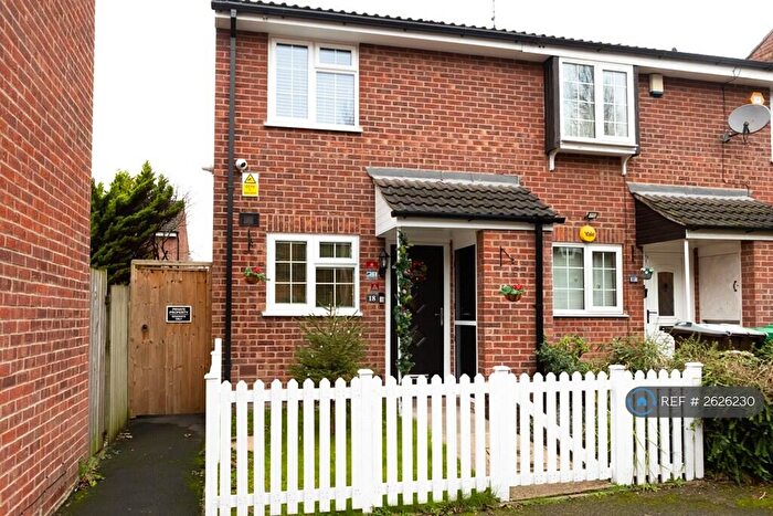 2 Bedroom Terraced House To Rent In Bluecoat Close, Nottingham, NG1