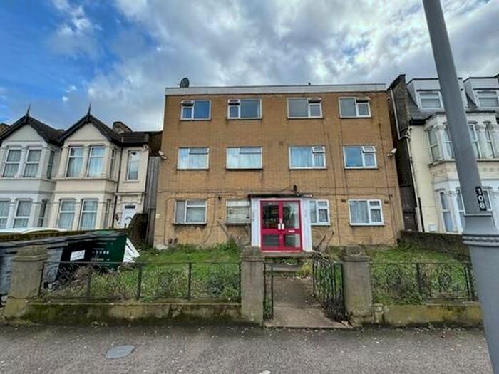 2 Bedroom Flat To Rent In Lea Bridge Road, London, E10