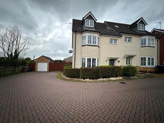 4 Bedroom Semi Detached House For Sale In Eagle Close, Stowmarket, IP14