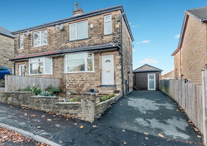 3 Bedroom Semi-Detached House For Sale In Low Ash Avenue, Wrose, Shipley, BD18