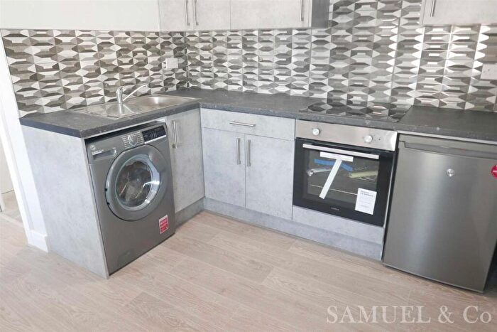 1 Bedroom Flat To Rent In High Street, West Bromwich, B70